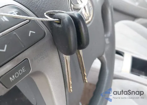 2009 Toyota Camry Le from USA, damaged, VIN 4T1BE46K09U321810